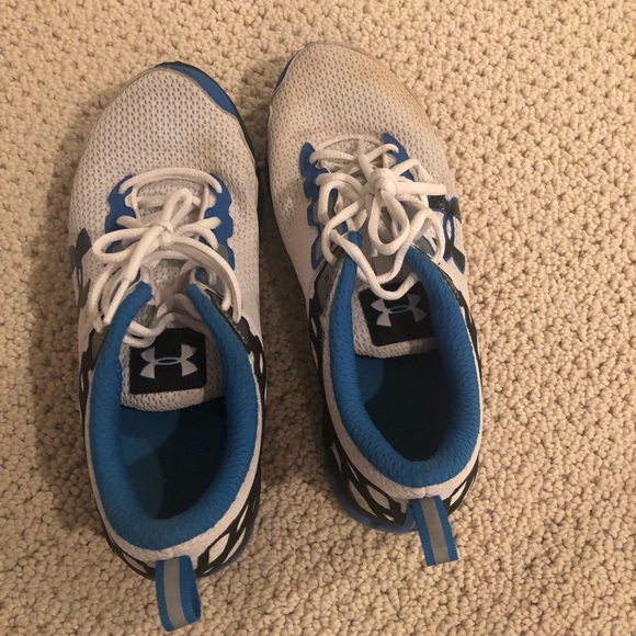 Women’s Under Armour Sneakers - Picture 3 of 3